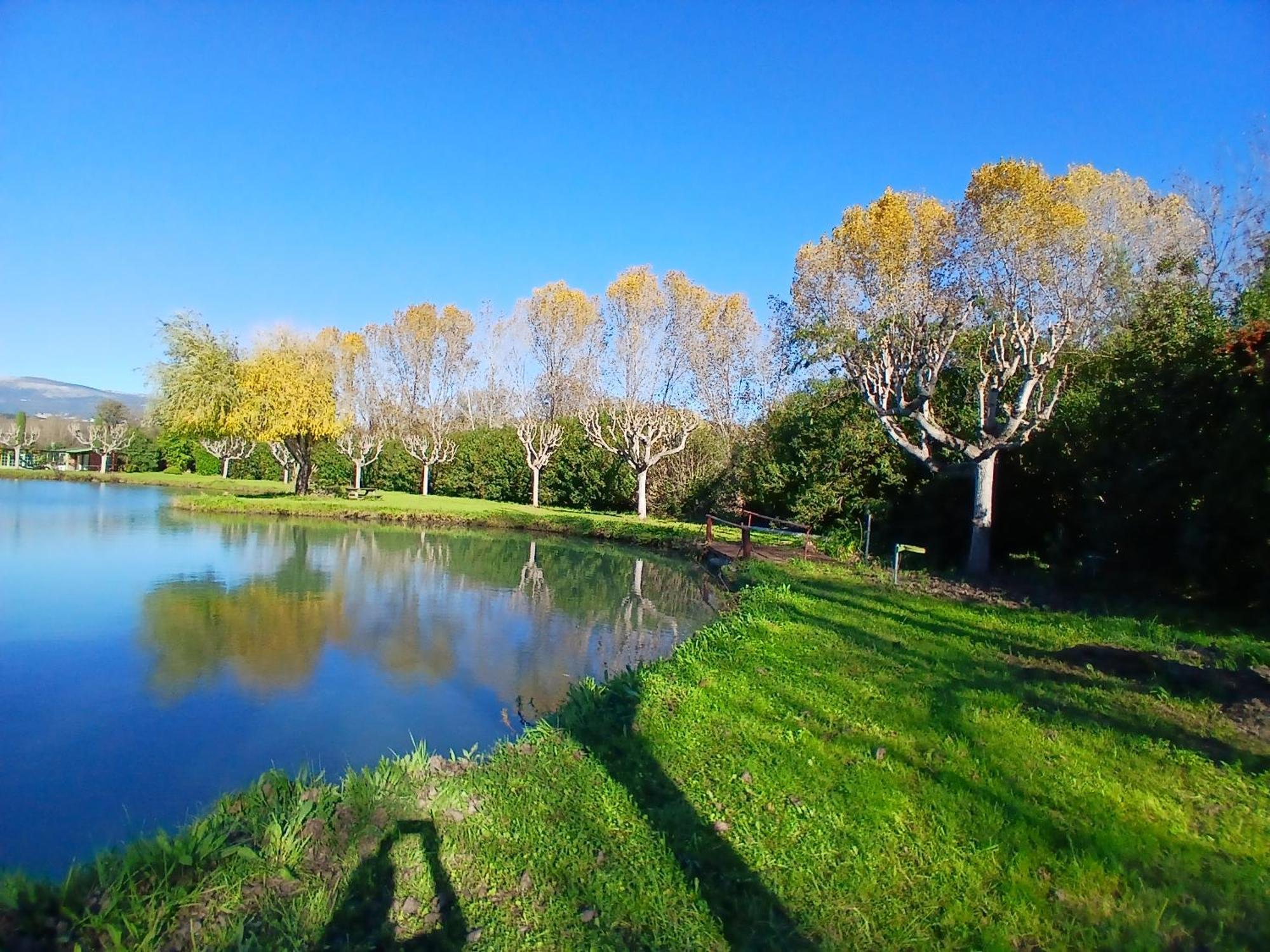Domaine Du Lac De La Vallee La Roquette-sur-Siagne Luaran gambar